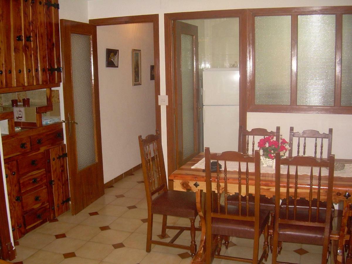 Casa Rosalia Apartment Bronchales Bagian luar foto